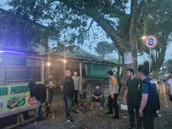 Pelaku yang Aniaya-Tusuk Pedagang Pecel Lele di Palembang Diduga 15 Orang