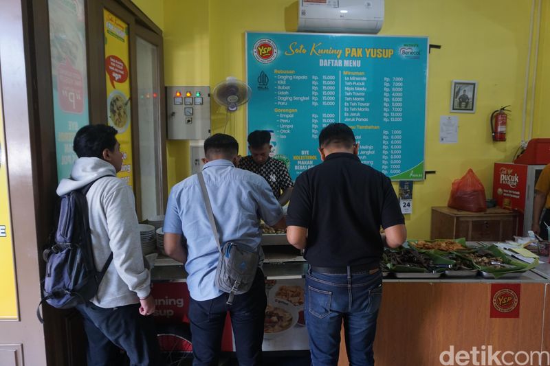 Soto Kuning Pak Yusup di Surya Kencana Bogor