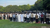 JK-Jimly Asshiddiqie Salat Idul Adha di Masjid Al Azhar Jaksel