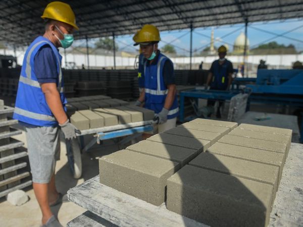 Warga Binaan Lapas Tangerang Produksi Bahan Bangunan