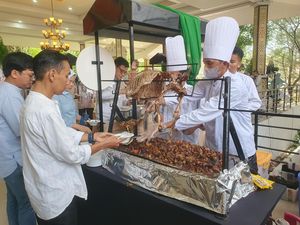 Herman Deru Gelar Open House di Griya Agung, Menunya Pempek-Kambing Guling