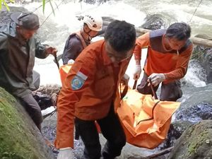 Bocah 10 Tahun Ditemukan Tewas Usai Jatuh di Air Terjun Paris Minahasa