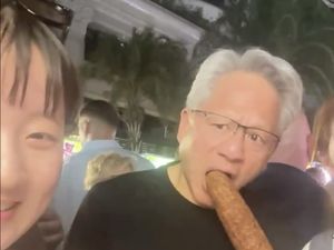 CEO NVIDIA Rela Bayari Semua Pembeli demi Tak Antre Beli Jagung Bakar