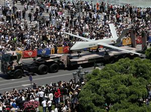 Parade Hari Republik Armenia Tampilkan Kekuatan Militer