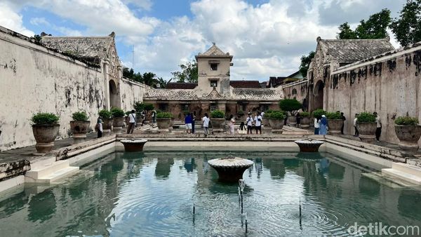 Taman Sari, Destinasi Favorit Jogja di Long Weekend