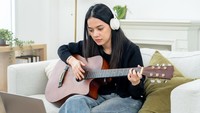 Terngiang-ngiang 'My Little Bolu Ketan'? Ini Kata Dokter Jiwa soal Fenomena Lagu Viral