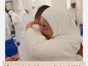 Tangis Ashanty dan Anang Hermansyah saat Jalani Ibadah Haji