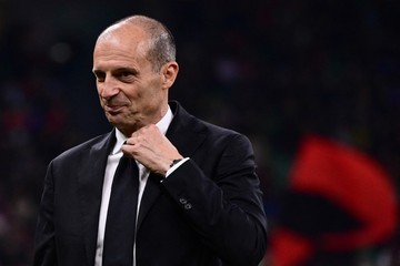 Allegri Sepakat Dikontrak Napoli 2 Tahun