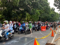 Ada Buka Tutup Lajur Saat Perbaikan Jalan Amblas di Lenteng Agung Malam Ini