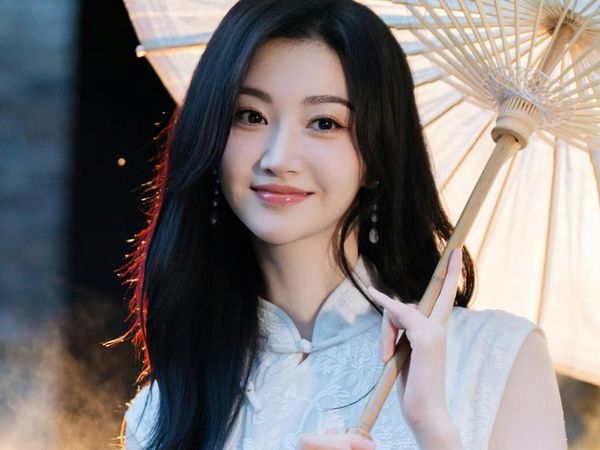 8 Foto Aktris Tercantik Beijing yang Menghilang karena Skandal Ibu Pengganti