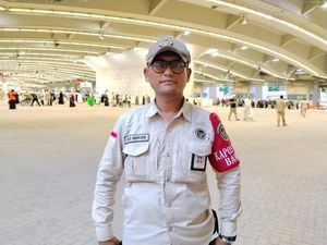 Jangan Terpisah, Ini Kunci Aman Lempar Jumrah di Mina