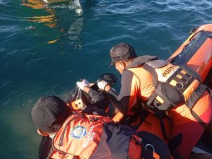 Wisatawan Jabar Digulung Ombak di Pantai Lakey Ditemukan Tewas