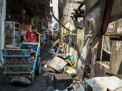 Rumah Tinggal Jadi Abu, Kebakaran Tambora Sisakan Duka bagi Warga