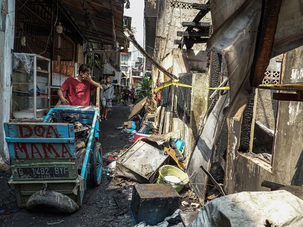 Rumah Tinggal Jadi Abu, Kebakaran Tambora Sisakan Duka bagi Warga