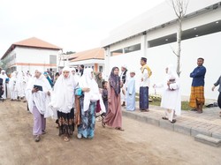 Nindya Karya Rayakan Iduladha Bersama Warga di Proyek Sekolah Rakyat Kediri