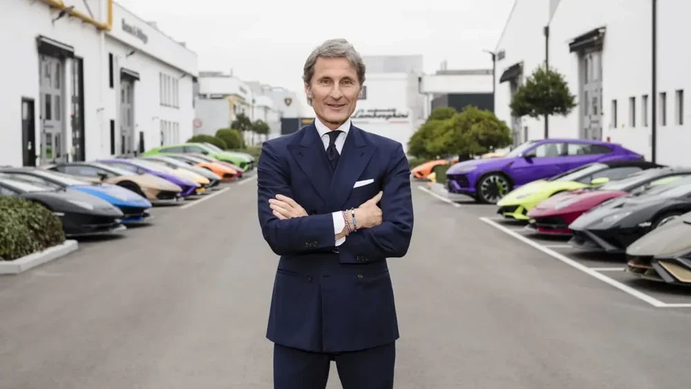 Bos Lamborghini Ungkap Rahasia Supercar China