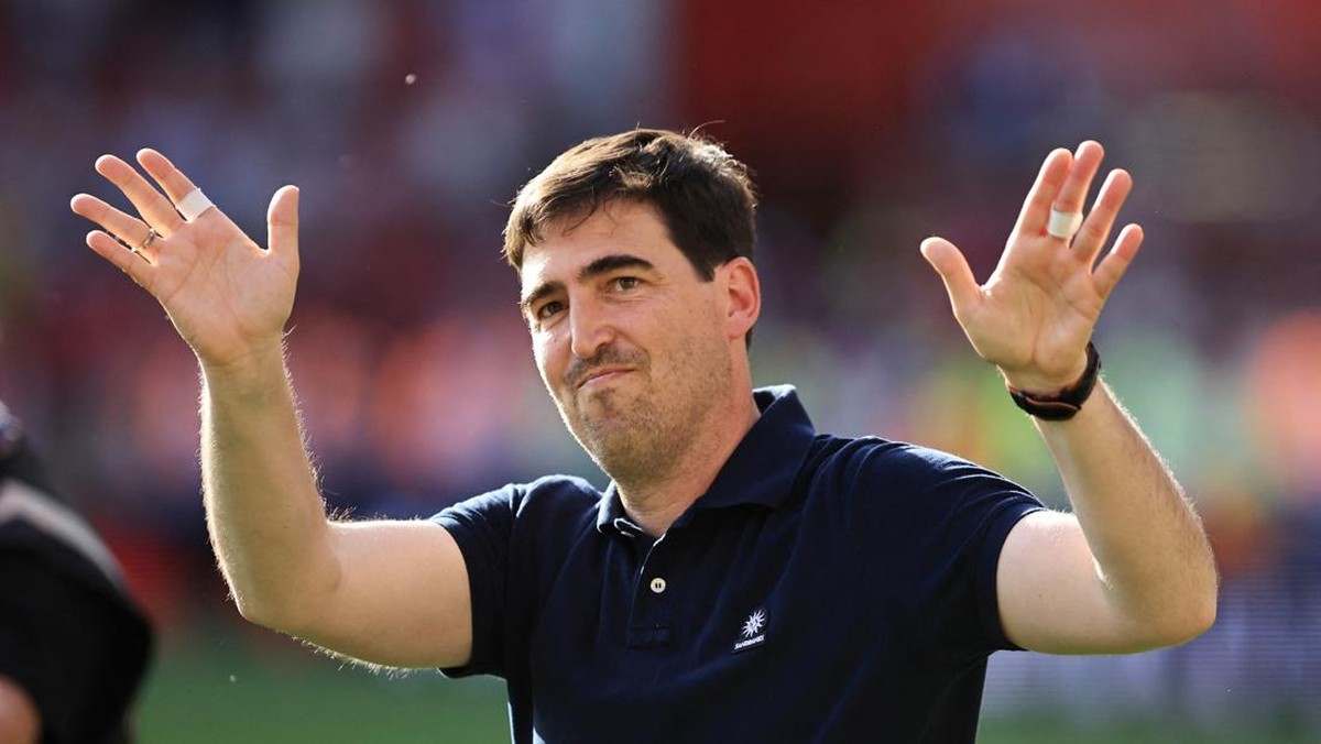 Andoni Iraola jadi manajer baru Liverpool musim depan? (Action Images via Reuters/Craig Brough)