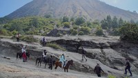 Bromo Ditutup Demi Penghormatan Ritual Yadnya Kasada