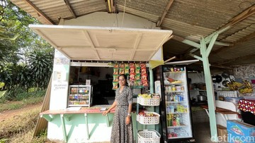 Dukungan KUR BRI Bantu Rita Kembangkan Warung Makan di Hambalang