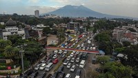Jalur Puncak Bogor Padat Saat Libur Panjang
