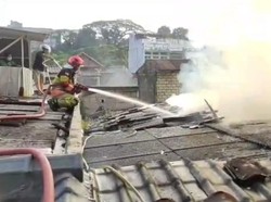 Sakelar Listrik Meledak, Rumah di Sempur Bogor Kebakaran