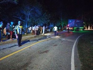 Tabrakan Maut Truk Tronton dan Motor di Jalan Timor Raya, 2 Orang Tewas