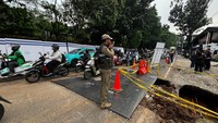Jalan Amblas di Lenteng Agung Ditargetkan Beroperasi Normal Awal Pekan Depan
