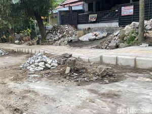 Warga Sambat Rumahnya Rusak Imbas Proyek Perbaikan Turunan Gombel Semarang