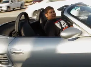Cara Kreatif Steven Ubah iPhone Bekas Gratis Jadi Mobil Porsche