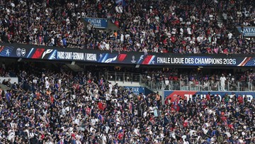Lautan Suporter Meriahkan Final PSG vs Arsenal di Puskas Arena
