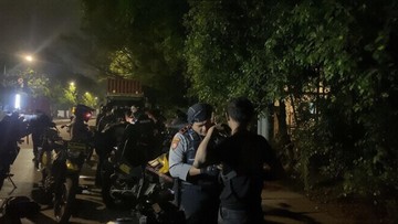 Patroli Polisi Amankan 15 Pemuda Tawuran di Jaktim, 7 Celurit Disita