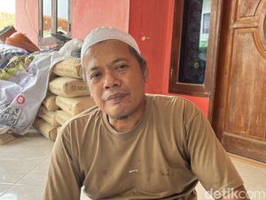 Cerita Bang Anjat Bangun Usaha Keripik dari Nol hingga Punya 30 Pegawai