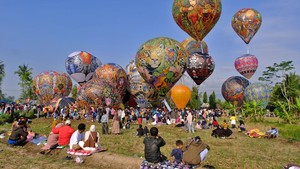Festival Balon Ngawen Semarakkan Perayaan Waisak di Magelang