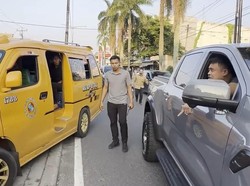 Gubsu Bobby Tegur Sopir Angkot yang Putar Balik Sembarangan di Medan