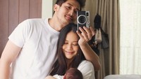 Kebahagiaan Hanggini Melahirkan Anak Pertama