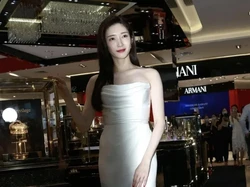 Jempol Kaki Artis China Ini Viral, Jadi Perdebatan Soal Standar Kecantikan