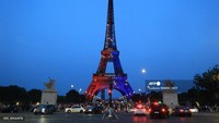 Menara Eiffel Bersinar Biru-Merah, Pesta Juara PSG di Paris Diwarnai Kericuhan