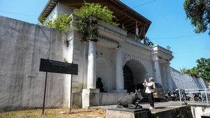 Menyusuri Jejak Sejarah di Benteng Vastenburg Solo
