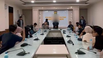 Momen Owner WO di Jaktim Diduga Tipu Pengantin Dikonfrontasi dengan Korban