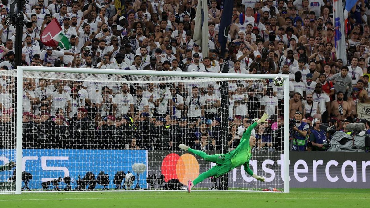 Foto: REUTERS/Bernadett Szabo