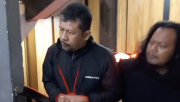 Sopir Taksi Online Ngamuk di Tol JORR, Rusak Mobil Pakai Kunci Roda
