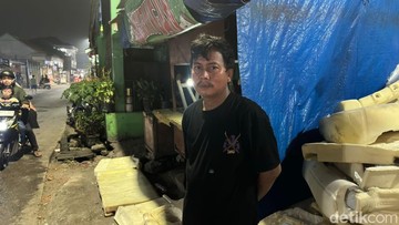 Cerita Pilu Rano Usai 6 Rumah Milik Keluarganya di Gandamekar Bekasi Terbakar