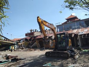 Alat Berat Mulai Ratakan Kawasan Terminal Pesiapan Tabanan