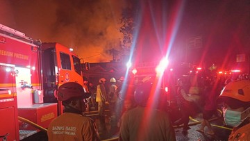 Pemkot Jakpus Data Jumlah Rumah Kebakaran Hebat di Kemayoran, Posko Disiapkan