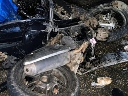 Motor Oleng Lalu Tabrak Mobil di Poros Bone-Sinjai, Remaja 18 Tahun Tewas
