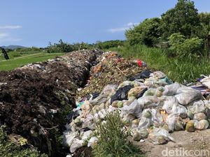 Sampah Terpaksa Dibuang ke Pinggir Sawah gegara Mesin TPS3R Gelgel Rusak