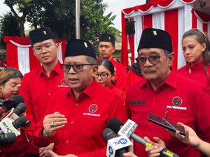 PDIP soal Jokowi Keliling RI: Harusnya Jadi Tanggung Jawab, Bukan Elektoral