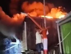 Kebakaran Rumah di Sabutung Makassar, Damkar Dikerahkan