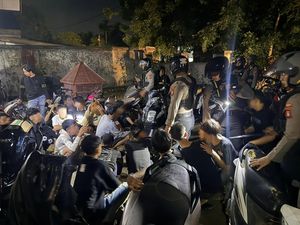 33 Remaja Diduga Hendak Perang Kelompok di Bone Ditangkap, 6 Sajam Disita