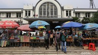 Trotoar Kota Tua Masih Dipenuhi PKL